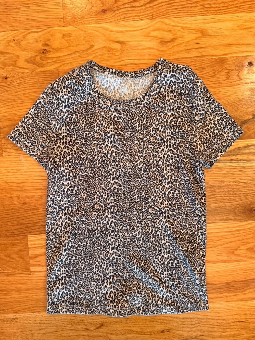 American Eagle Cheetah Print Short Sleeve Tee Size S